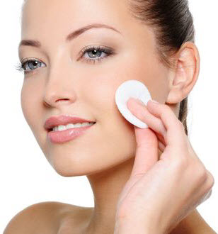 Benefits-of-Using-a-Skin-Toner-after-Cleansing.jpg